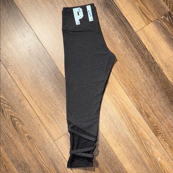 PINK Victoria's Secret Charcoal Leggings with Logo - Picture 3 of 4